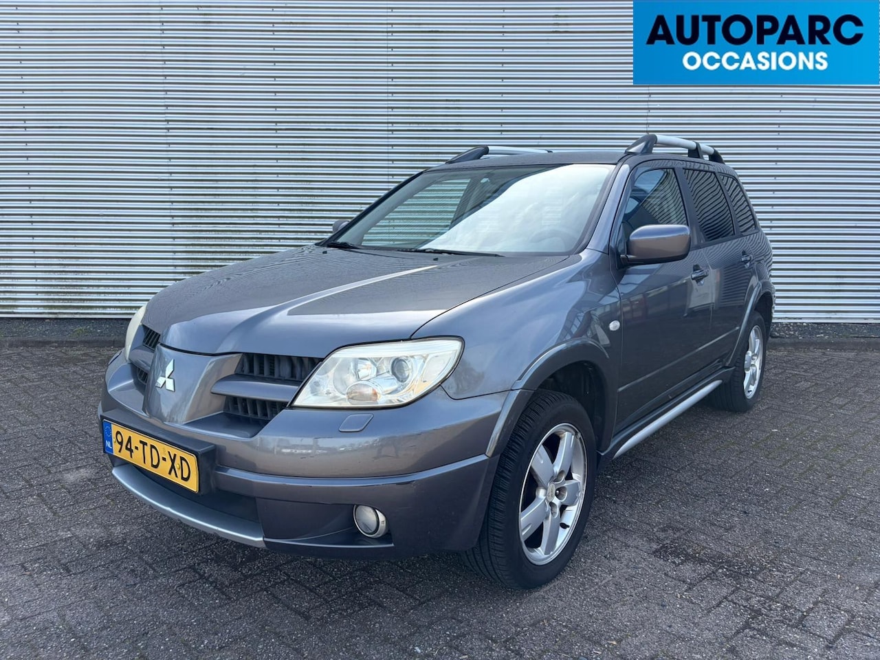 Mitsubishi Outlander Sport - 2.4 Invite Scott 4WD 2.4 Invite Scott 4WD , AUTOMAAT, AIRCO, CRUISE CONTROLE, PDC, RADIO/NAVIGATIE, 4X4, 4x ZGA - AutoWereld.nl