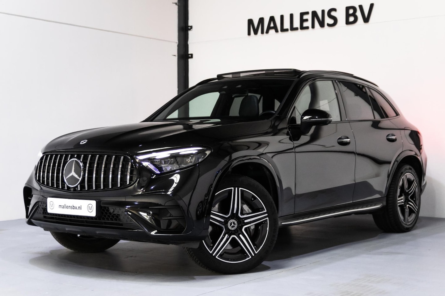 Mercedes-Benz GLC-klasse - 300e 4MATIC Business Line AMG/PANO/BURMESTER/TREKHAAK/LEDER/MEMORY - AutoWereld.nl