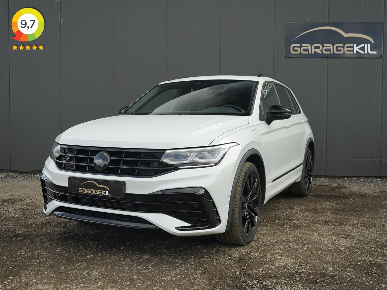Volkswagen Tiguan - 1.4 eHybrid OPF DSG R-Line Dealeronderh. / Achteruitrijcamera / Matrix / Panoramadak / Bla - AutoWereld.nl