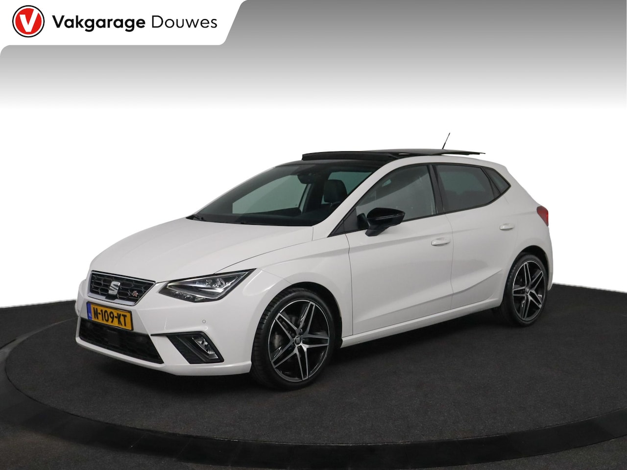 SEAT Ibiza - 1.0 TSI FR Business Intense | Pano | Virtual Cockpit | Stoelverwarming | Carplay | Navi | - AutoWereld.nl