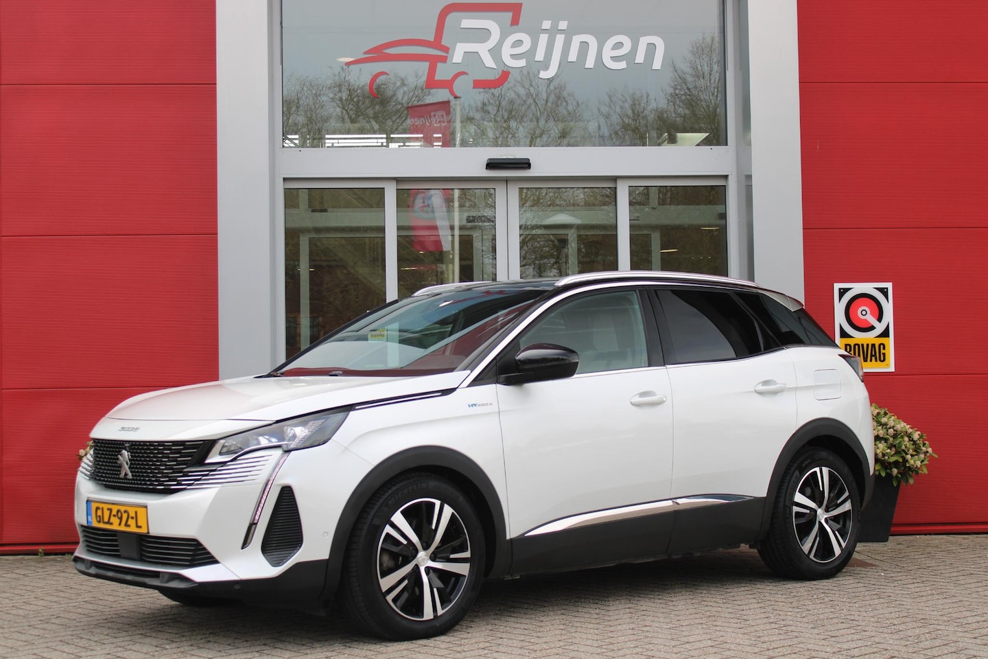 Peugeot 3008 - 1.6 HYbrid4 300PK GT PACK BUSINESS | CAMERA VOOR + ACHTER | APPLE CARPLAY/ANDROID AUTO | E - AutoWereld.nl