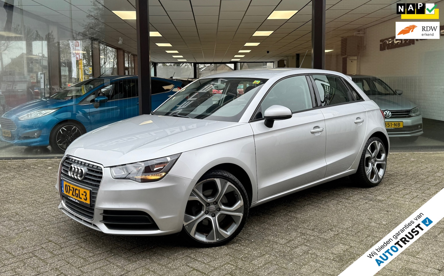 Audi A1 Sportback - 1.4 TFSI Attraction Pro Line AUTOMAAT | NAVI | PDC | NAP - AutoWereld.nl