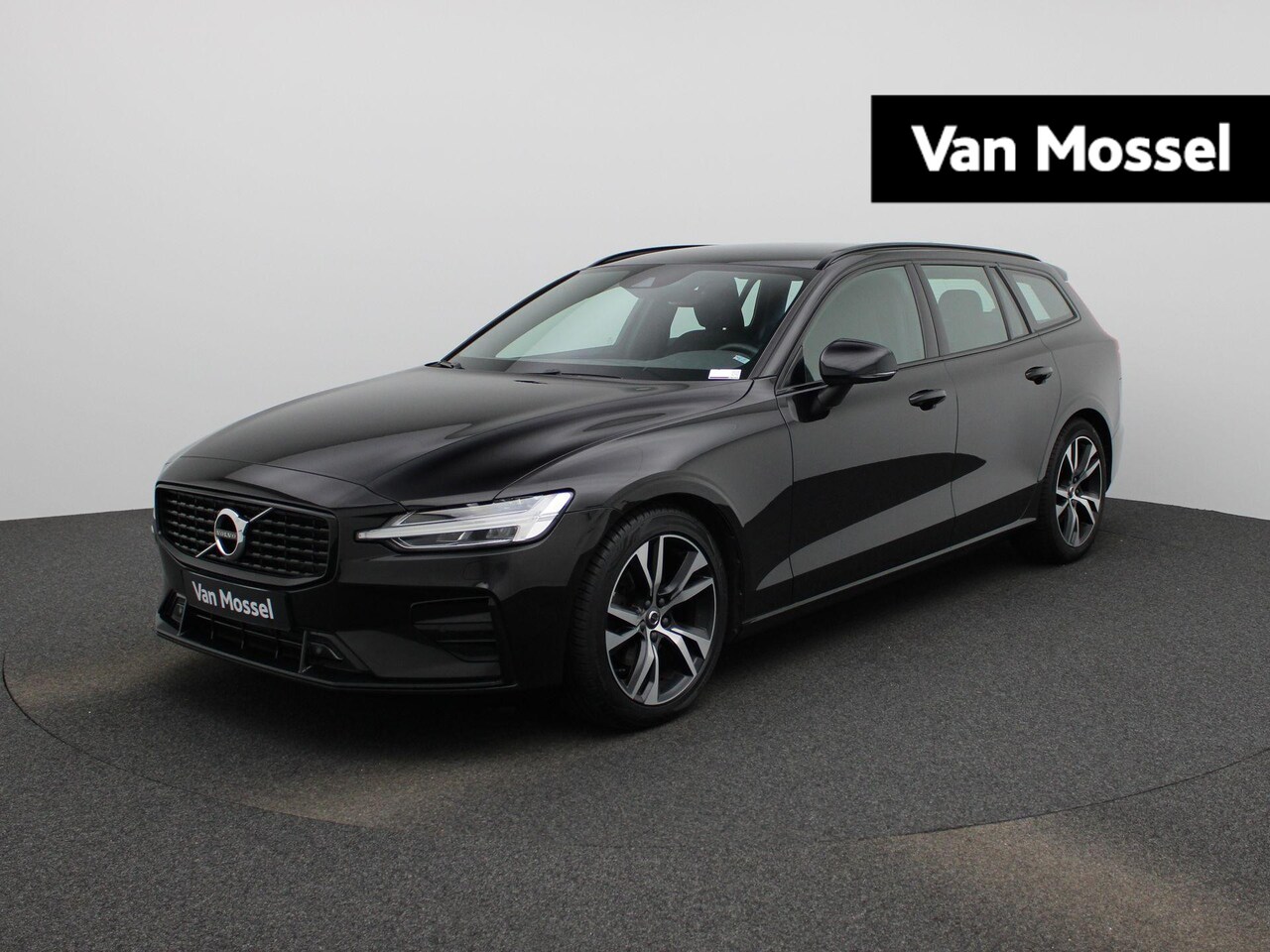 Volvo V60 - B4 Plus Dark DCT | 197 PK | Memory Seat | Lederen Bekleding | Camera | Stoelverwarming | E - AutoWereld.nl