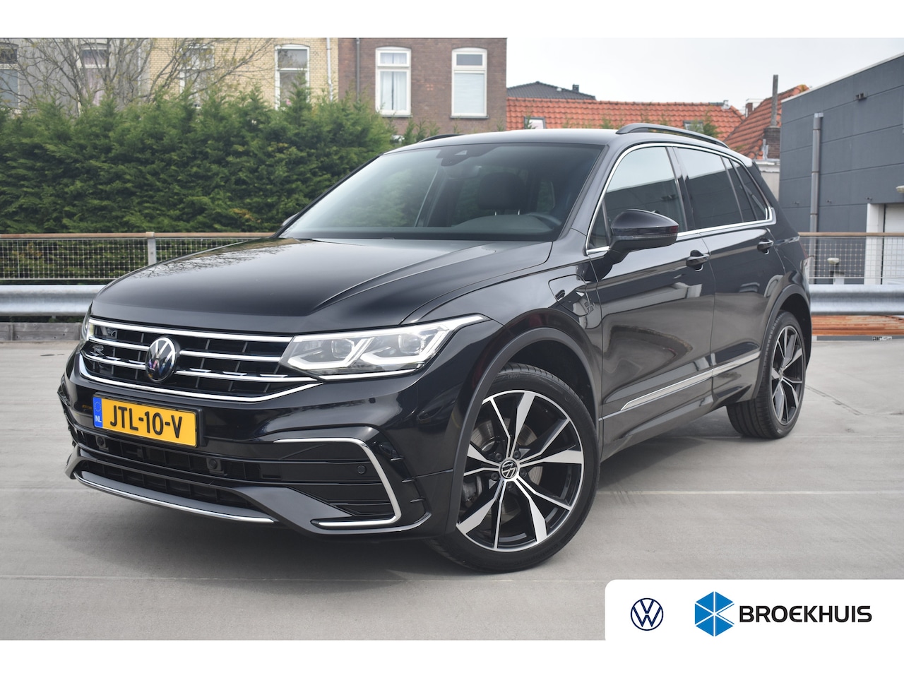 Volkswagen Tiguan - 1.4 TSI 245PK eHybrid R-Line Business+ | ACC | Verwarmbare voorstoelen | Camera | Stuurwie - AutoWereld.nl