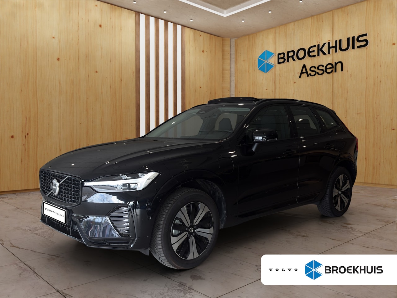 Volvo XC60 - 2.0 T6 Plug-in hybrid AWD Plus Dark | Stoel + Stuur verwarming | Trekhaak | BLIS | 360 Cam - AutoWereld.nl