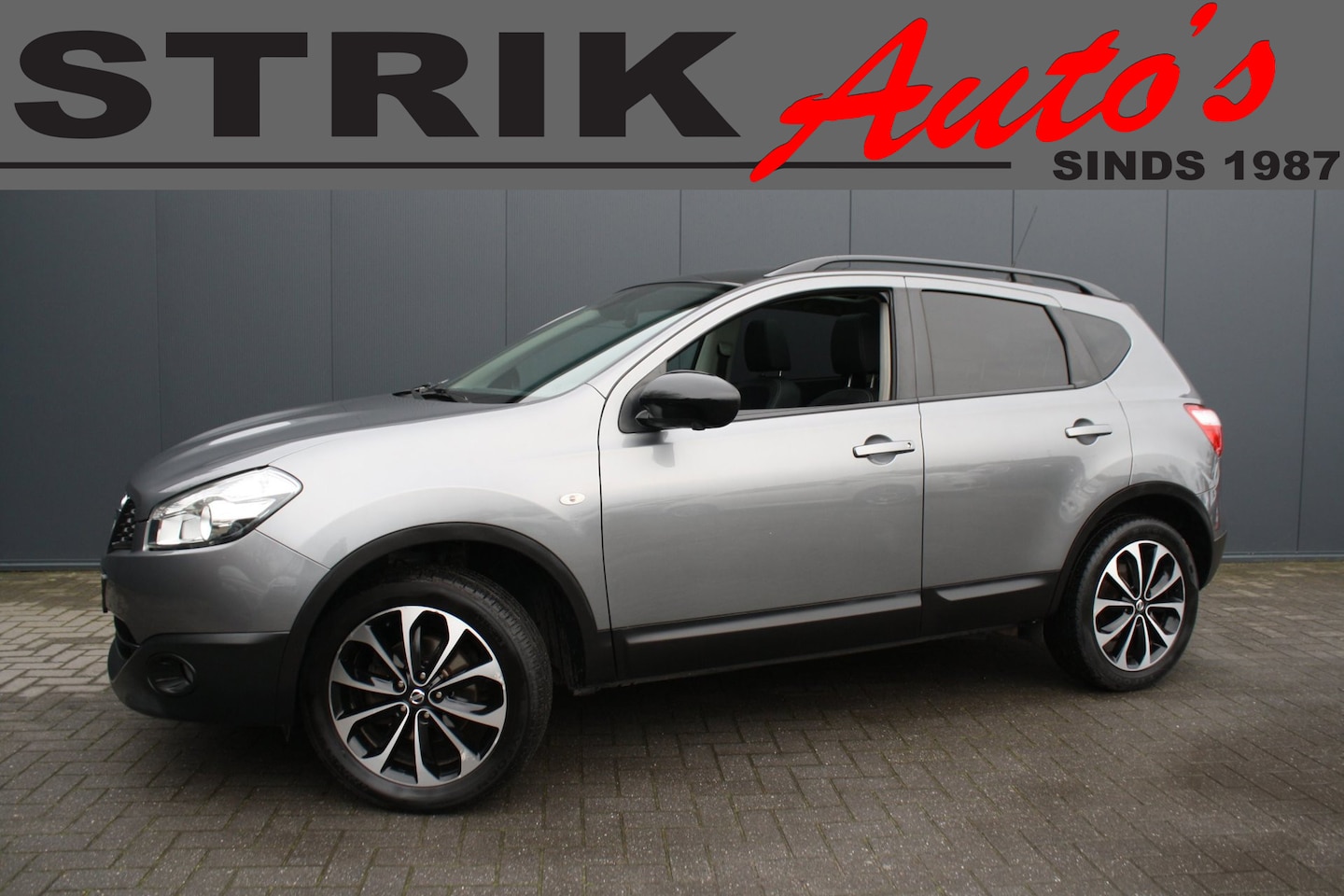 Nissan Qashqai - 1.6 360 - NAVIGATIE - CAMERA - PANORAMADAK - TREKHAAK - AutoWereld.nl