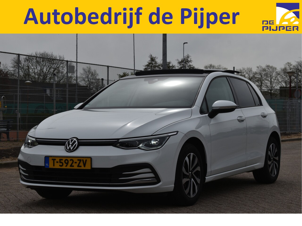 Volkswagen Golf - 1.5 eTSI Active Business | Open dak | Carplay | Stoelverwarming | Digitale tellers | IQ-Li - AutoWereld.nl