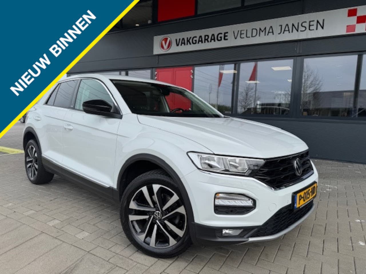 Volkswagen T-Roc - 1.0 TSI Style Business 1.0 TSI 110 PK STYLE BUSINESS - AutoWereld.nl