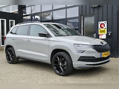 Skoda Karoq - 1.5 TSI ACT Sportline Business | Automaat | Adaptive | Pano | Virtual | NL-Auto