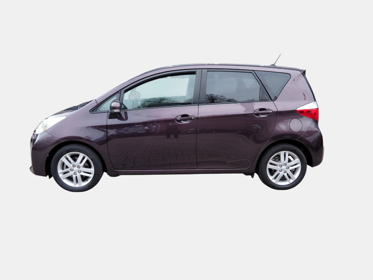 Toyota Verso S - 1.3 VVT-i Dynamic AUTOM. AIRCO CAMERA TREKH.