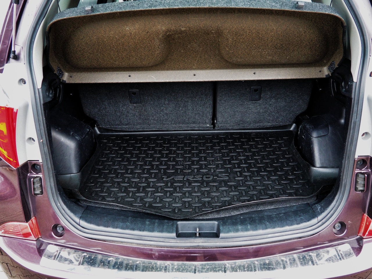 Toyota Verso S - 1.3 VVT-i Dynamic AUTOM. AIRCO CAMERA TREKH.