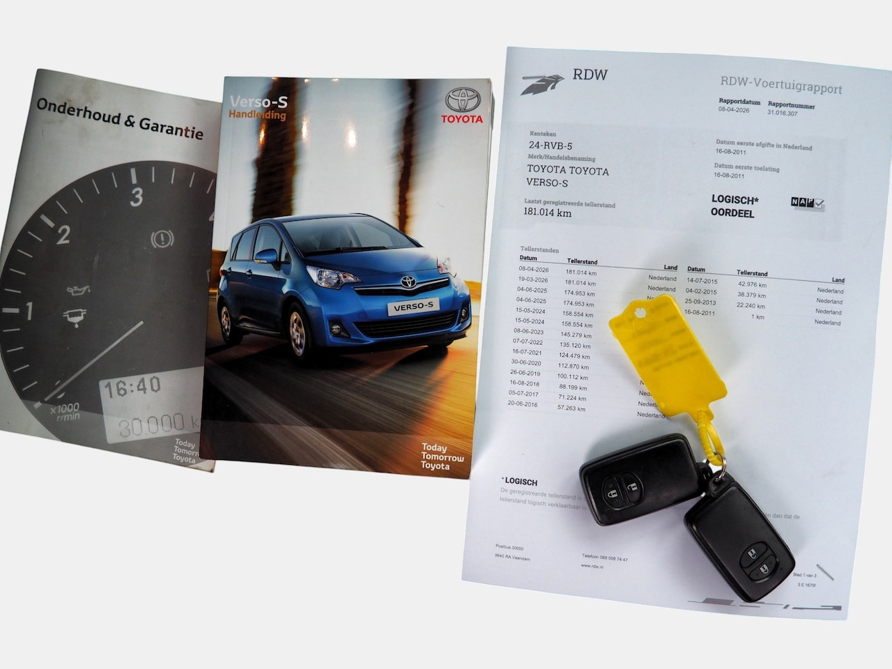 Toyota Verso S - 1.3 VVT-i Dynamic AUTOM. AIRCO CAMERA TREKH.