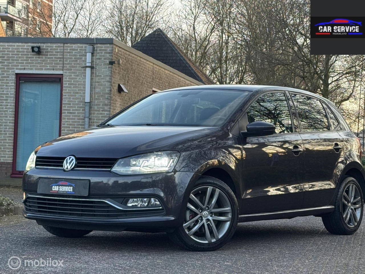 Volkswagen Polo - 1.2 TSI/2016/110PK/PDC/STLVW/LED/LOUNGE/ - AutoWereld.nl