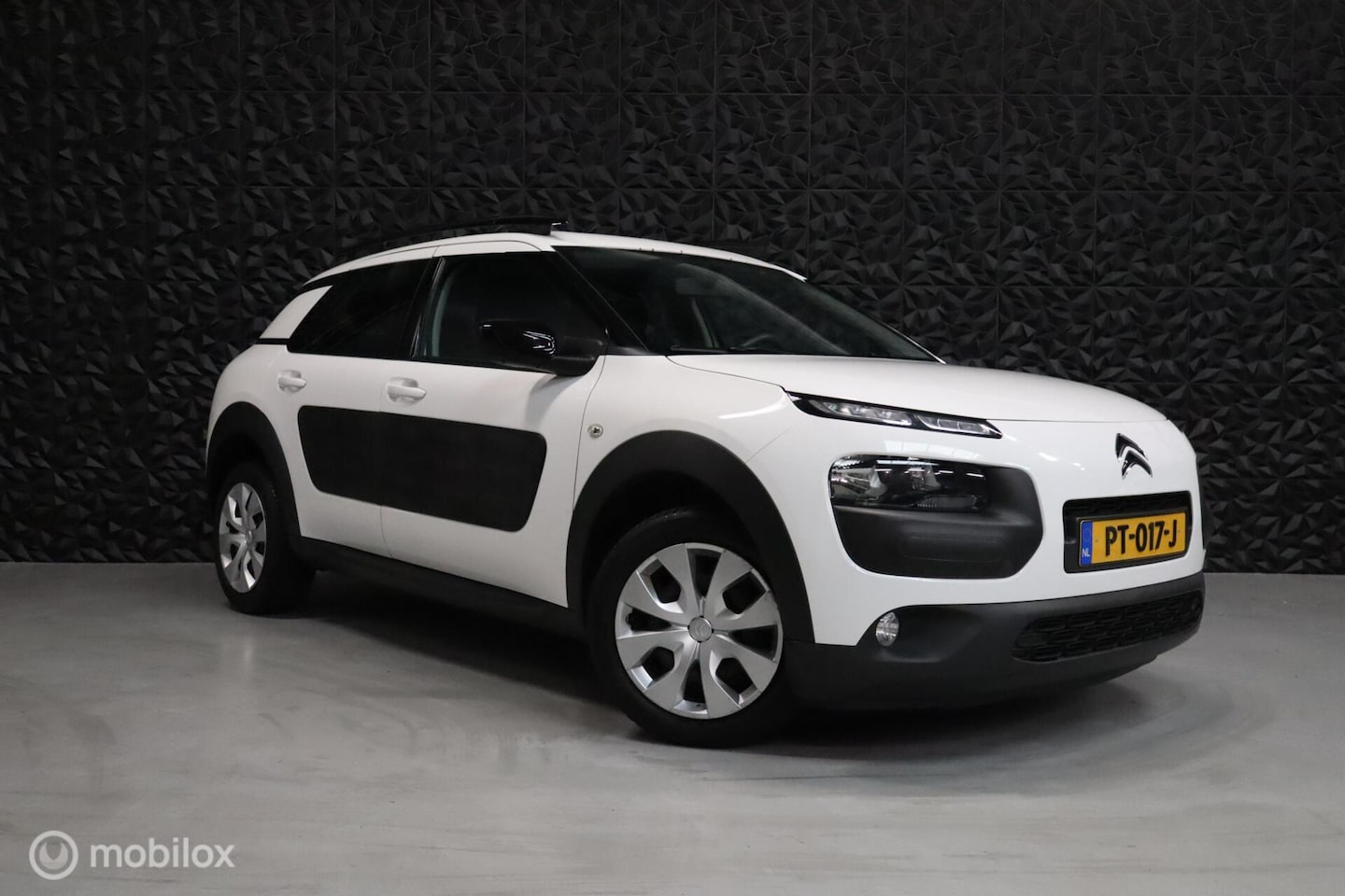 Citroën C4 Cactus - 1.2 PureTech Business | Airco | Cruise | - AutoWereld.nl