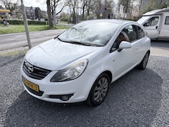 Opel Corsa - 1.4i/16V Color Edition (3 deurs)