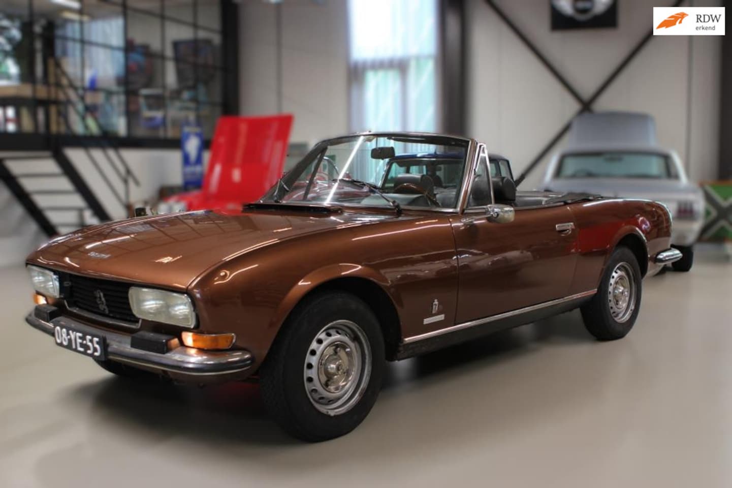 Peugeot 504 - V6 cabriolet 1975 nr 750 v/d 990 - AutoWereld.nl