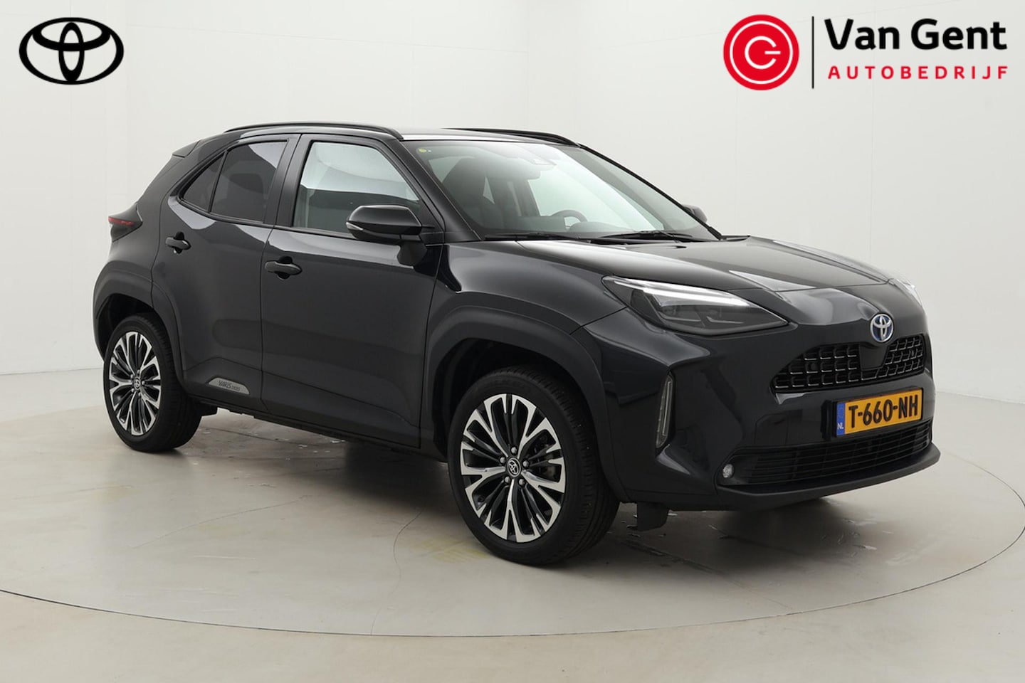 Toyota Yaris Cross - 1.5 Hybrid Executive | Panoramadak | Dodehoek detectie | Stoelverwarming | Head-up display - AutoWereld.nl