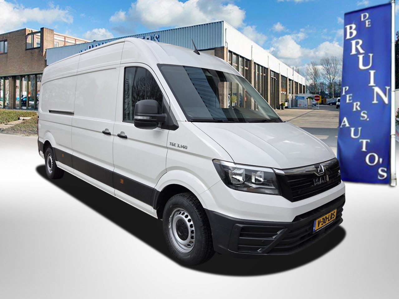 MAN TGE - 35 2.0 140Pk Automaat Lang L4 H3 Airco Achteruitrijcamera Carplay - AutoWereld.nl