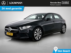 Mercedes-Benz A-klasse - 180 Handgeschakeld | Achteruitrijcamera | Stoelverwarming | DAB+ Digitale radio | 17 inch