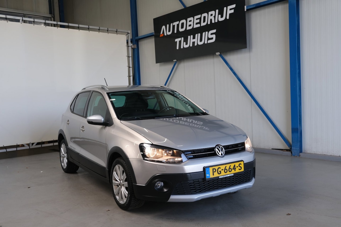 Volkswagen Polo - 1.4-16V Cross - Airco, Cruise, Stoelverwarming, Trekhaak. - AutoWereld.nl