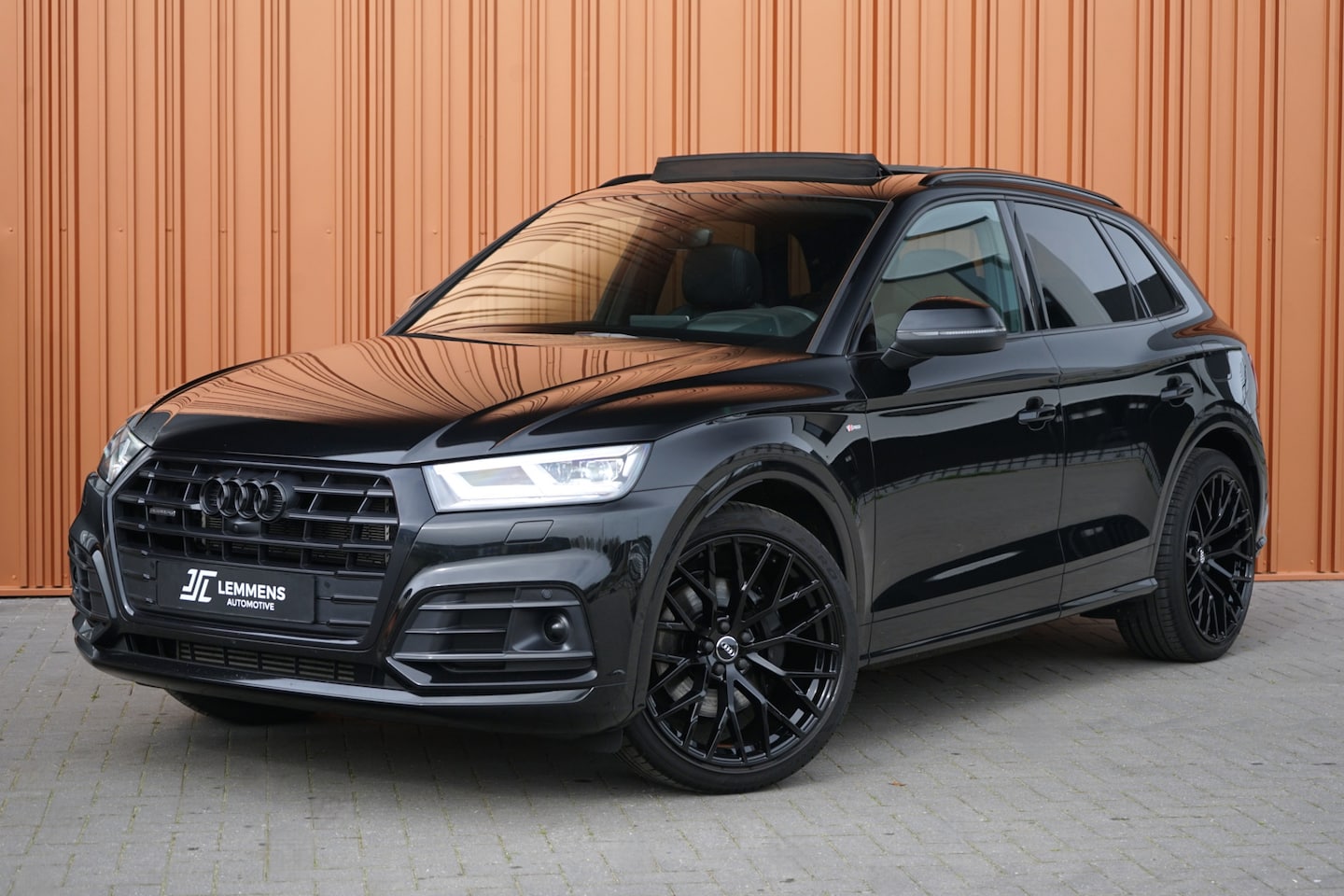 Audi Q5 - 55 TFSI e Competition 367PK Quattro Panodak S-Stoelen Luchtv. Trekhaak Head up B&O VOL! - AutoWereld.nl