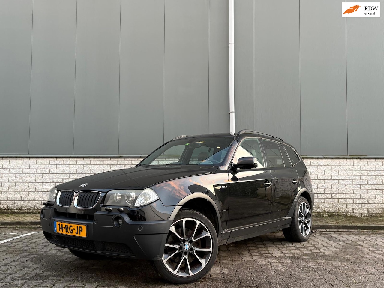 BMW X3 - 3.0i Executive-Pano-Xenon-Automaat-NWE APK-Beurt - AutoWereld.nl