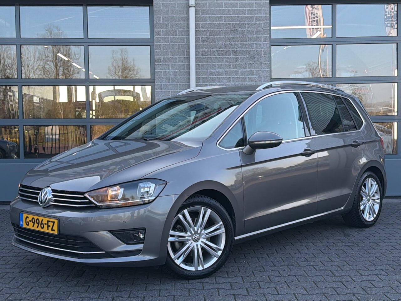 Volkswagen Golf Sportsvan - 1.4 TSI Highline|DSG|CAMERA| - AutoWereld.nl