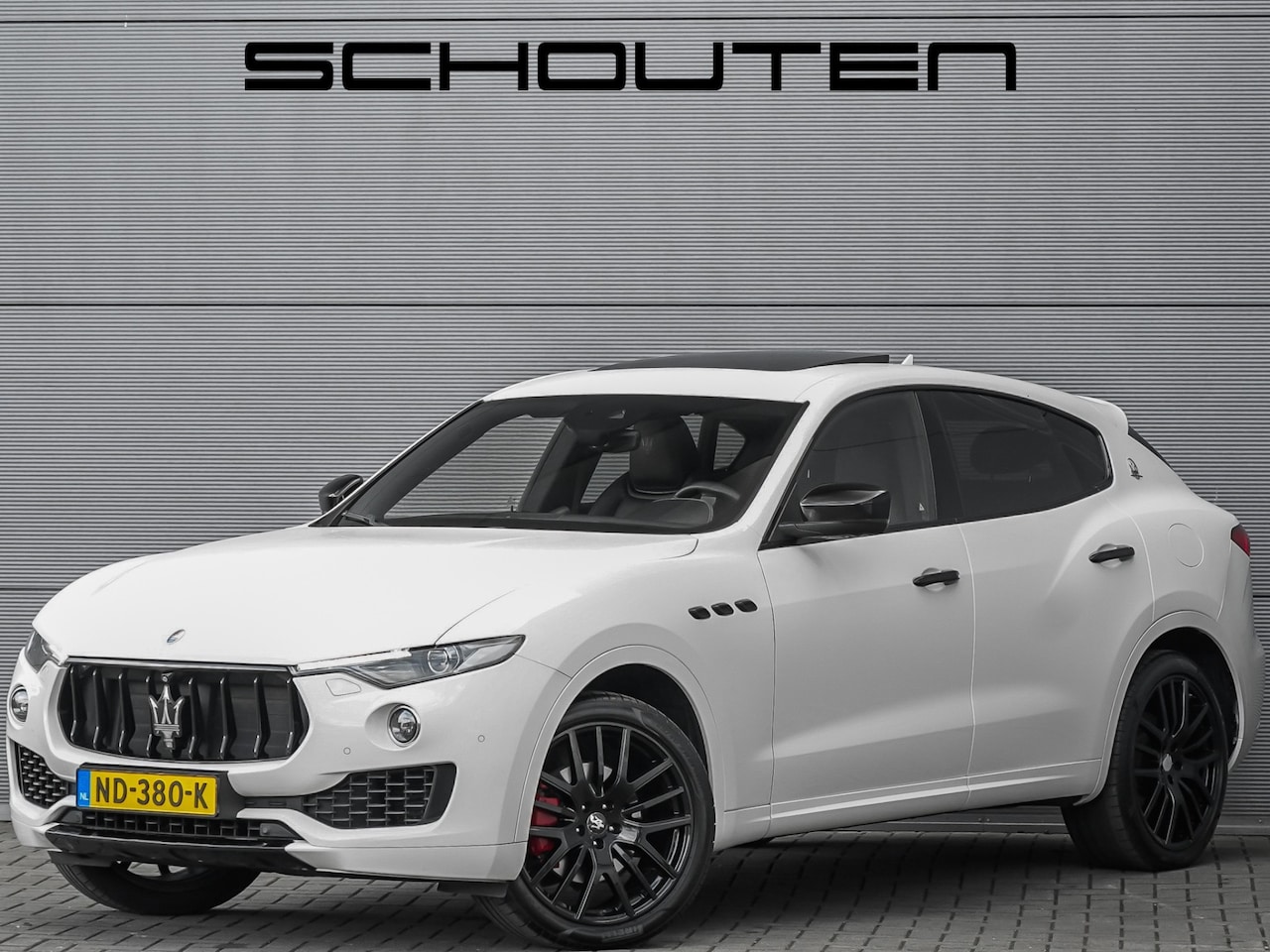 Maserati Levante - 3.0 V6 D AWD Pano Leder 21" - AutoWereld.nl