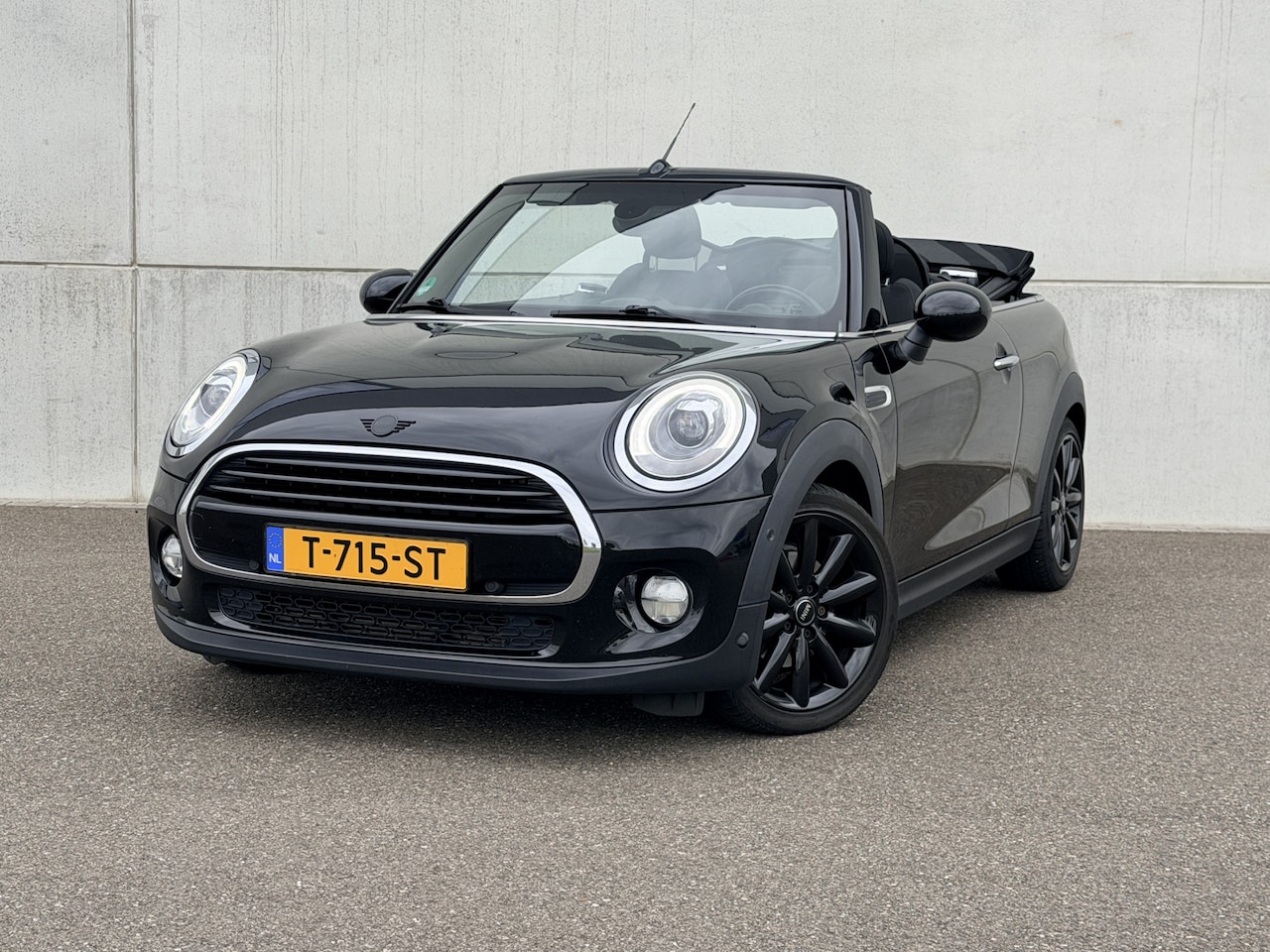 MINI Cabrio - Mini 1.5 Cooper Chili Business / NAVI / STOELVERWARMING / HALF LEER - AutoWereld.nl