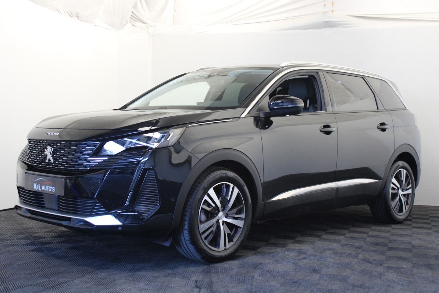 Peugeot 5008 - 1.2 PureTech Allure |Navi| - AutoWereld.nl