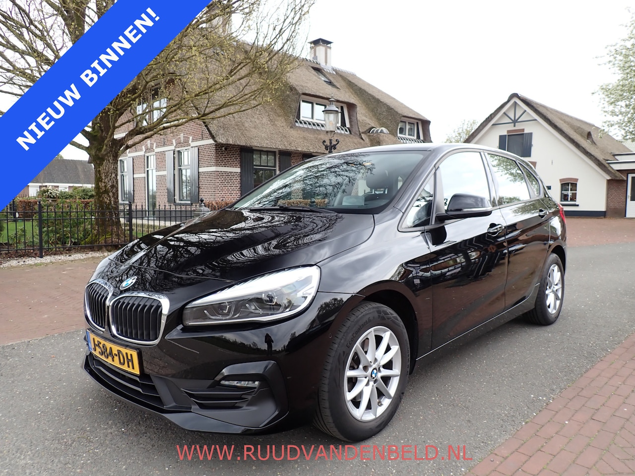 BMW 2-serie Active Tourer - 218i / HEAD-UP / TREKHAAK / CRUISE - AutoWereld.nl