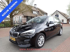 BMW 2-serie Active Tourer - 218i / HEAD-UP / TREKHAAK / CRUISE