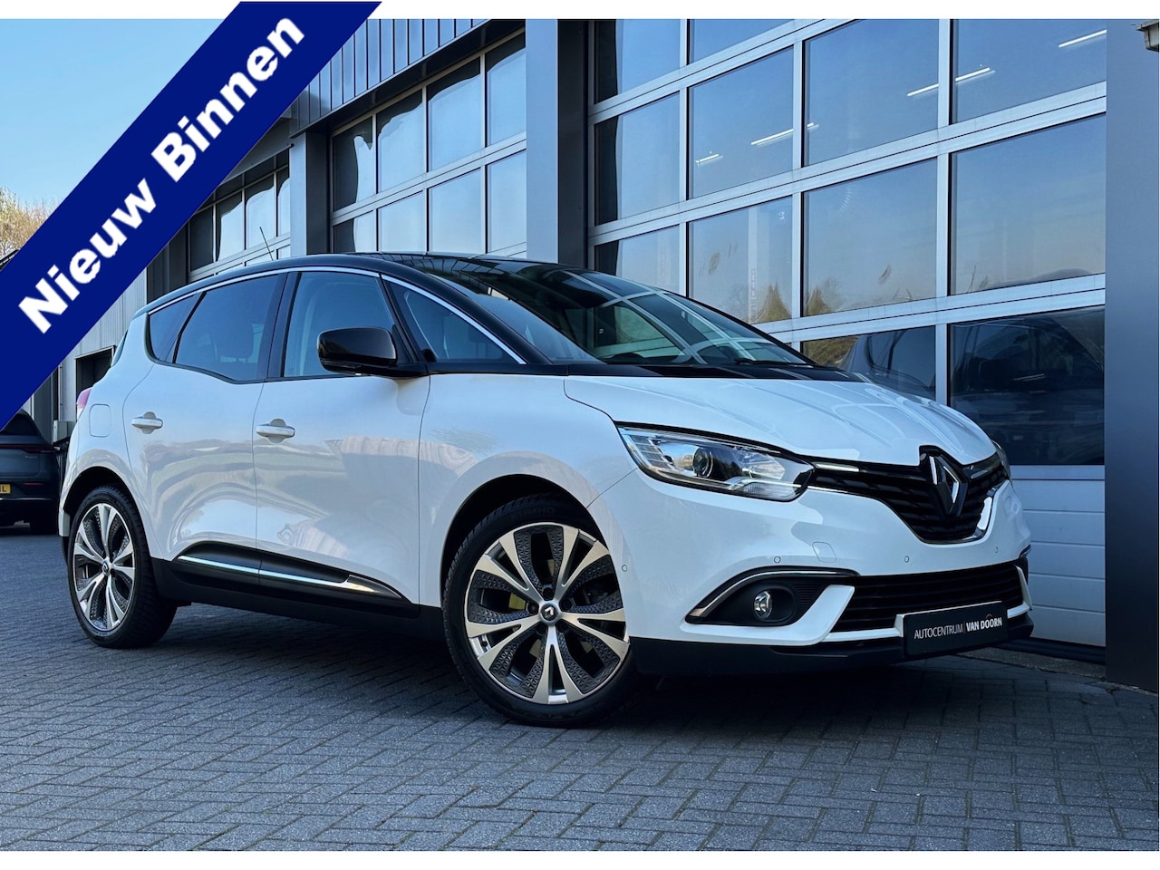 Renault Scénic - 1.2 TCe Intens | 20" Wielen | Panoramadak | Trekhaak afn. | Camera | Airco | Keyless | PDC - AutoWereld.nl