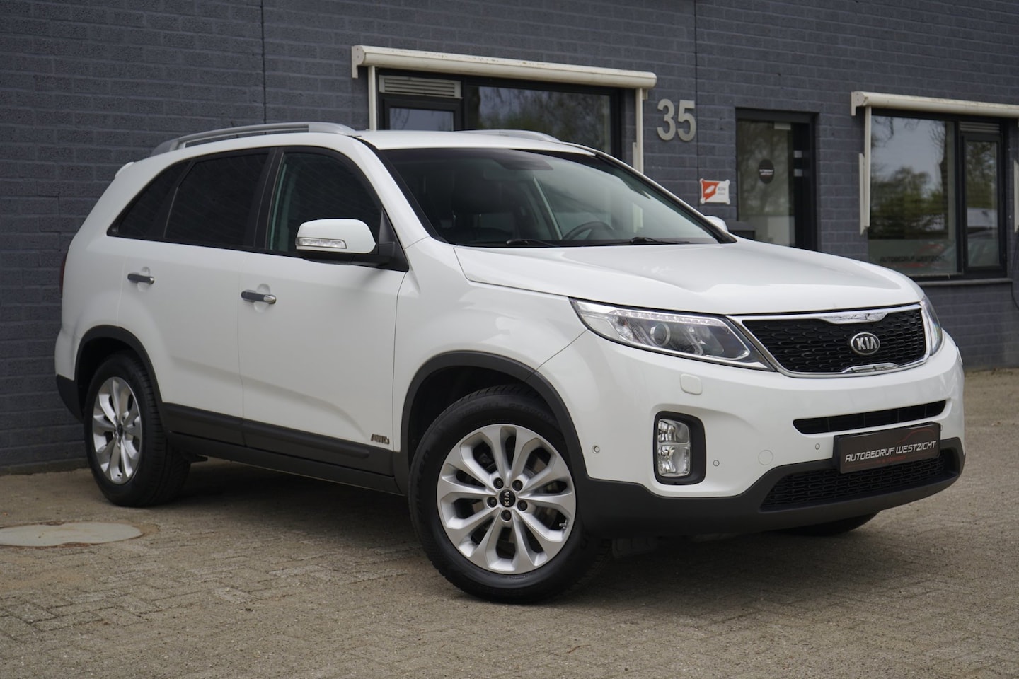 Kia Sorento - 2.4 GDi Super Pack 4WD Automaat, Trekhaak, Leder - AutoWereld.nl