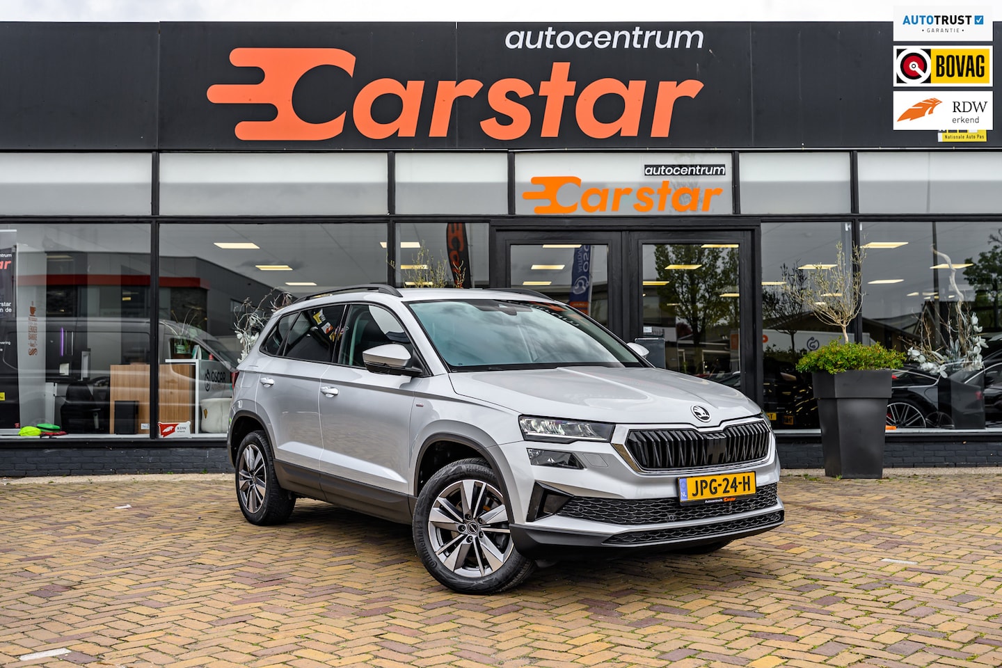 Skoda Karoq - 1.5 TSI ACT Business Edition|Car-Play|Cruise|Led - AutoWereld.nl