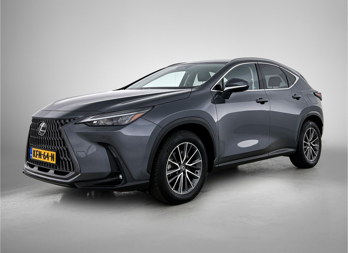 Lexus NX - 450h+ AWD Luxury Line | Stoelverwarming | Stuurverwarming | Afneembare Trkehaak  | - AutoWereld.nl