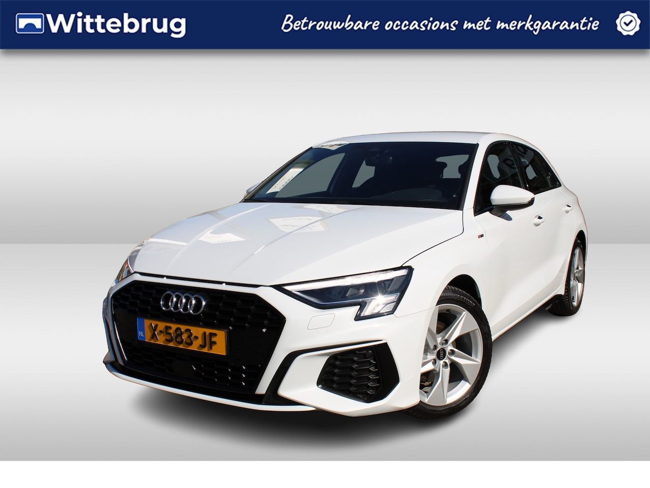 Audi A3 Sportback - 30 TFSI 110pk S edition S-Tronic Automaat / Navigatie / APP / LM 17 inch / Full LED / Park - AutoWereld.nl