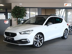 SEAT Leon - 1.5 eTSI FR DSG Pano Navi Led Virtual Acc Cam Pdc