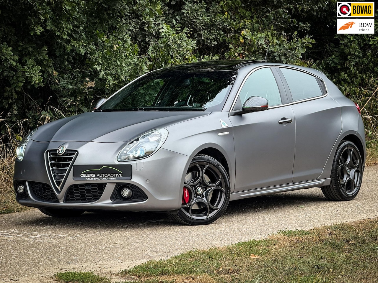 Alfa Romeo Giulietta - 1.750 Turbo Veloce | Mat Grijs | Bose Sound | Panoramadak | Sportstoelen | Navigatie | - AutoWereld.nl