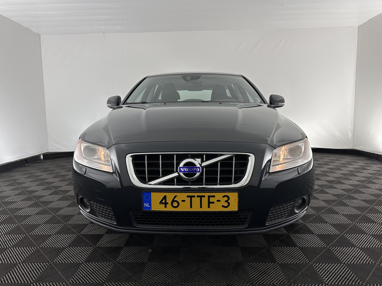 Volvo V70 - 1.6 T4 Limited Edition Aut. *LEATHER | XENON | NAVI-FULLMAP | HEATED-COMFORTSEATS | ECC | - AutoWereld.nl