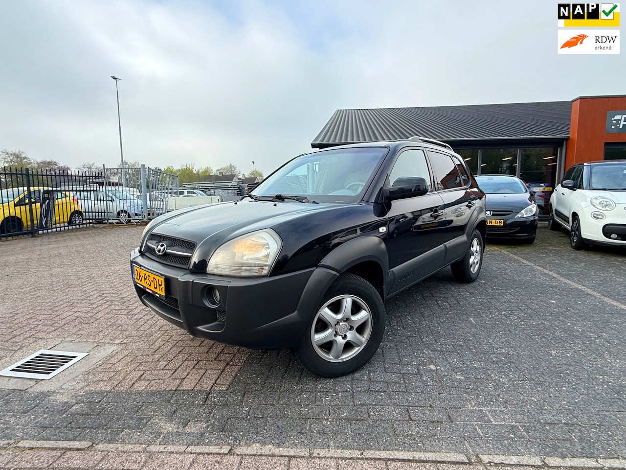 Hyundai Tucson - 2.0i Style 2.0i Style - AutoWereld.nl