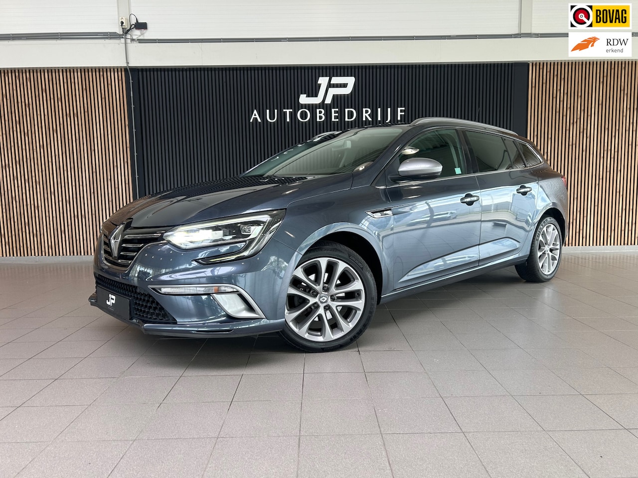 Renault Mégane Estate - 1.2 TCe GT-Line CRUISE|SFEERVERLICHTING|PDC|17" LM-VELGEN - AutoWereld.nl