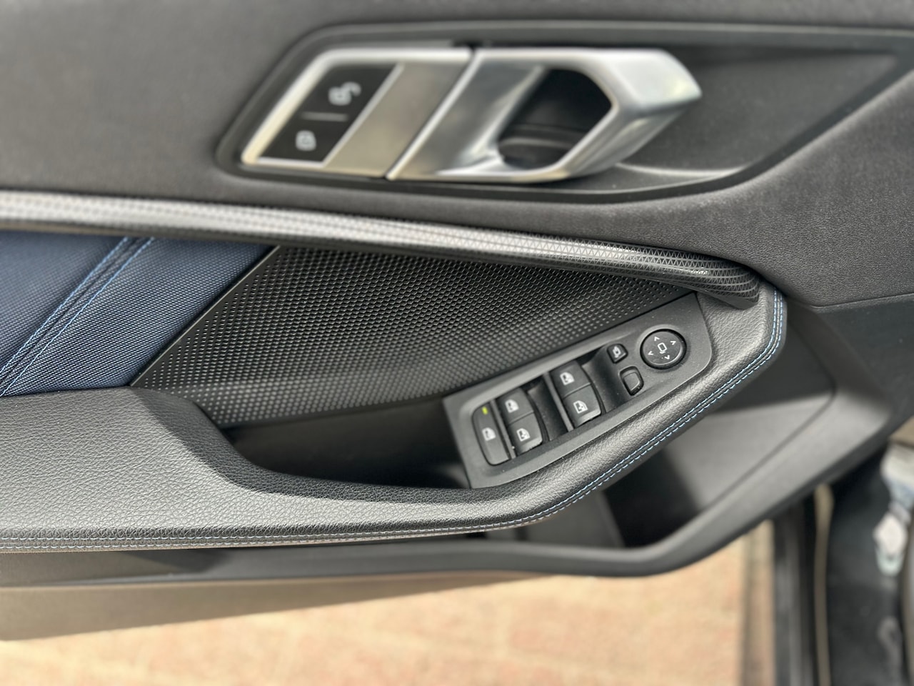 BMW 1-serie - M135i xDrive High Executive M135i xDrive High Executive,PANO,HUD,Camera - AutoWereld.nl