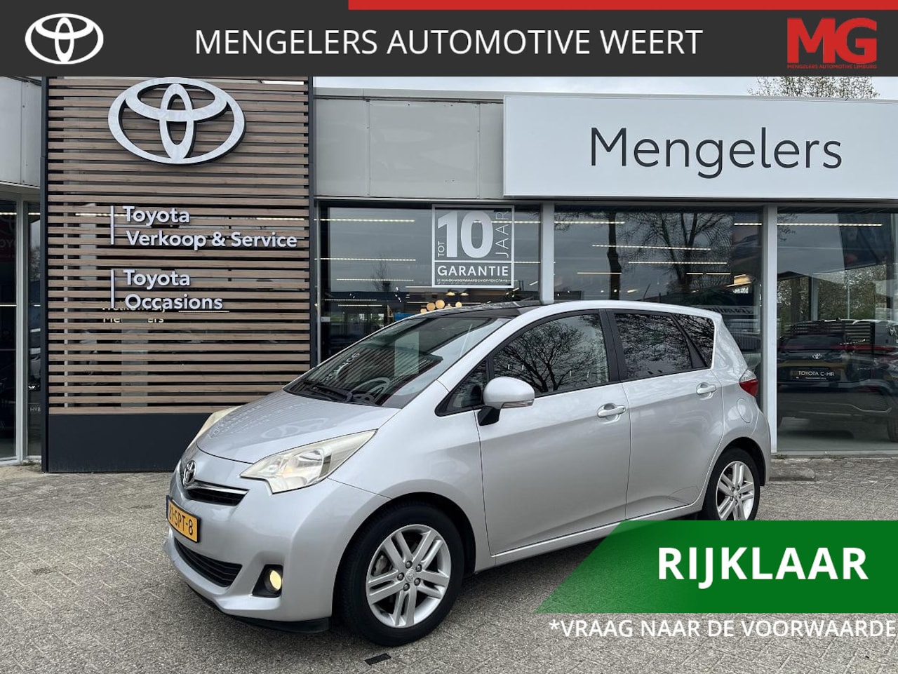 Toyota Verso S - 1.3 VVT-i Dynamic | Panoramadak | LM-Velgen | Trekhaak - AutoWereld.nl