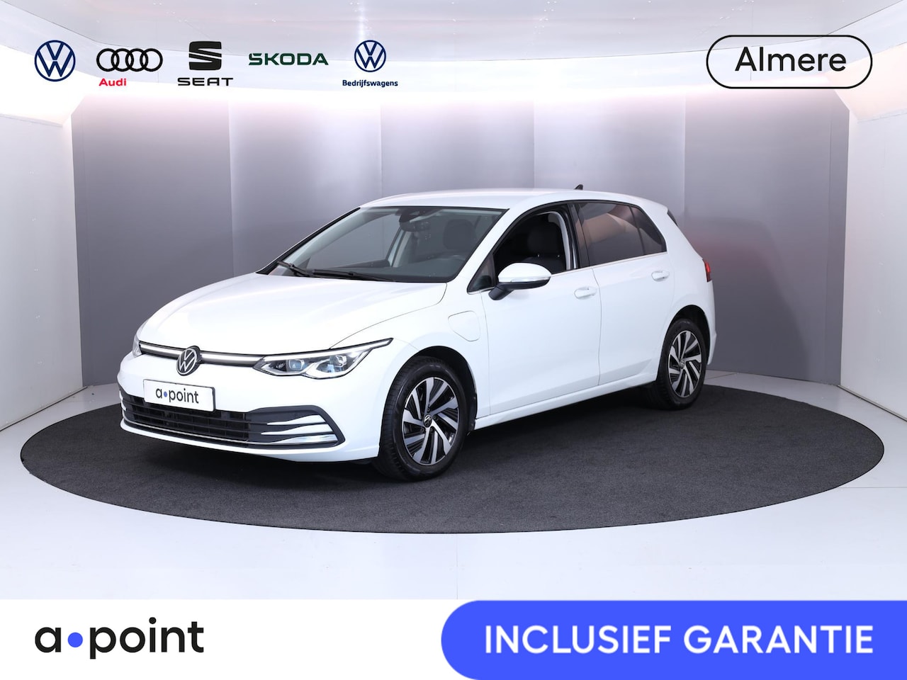 Volkswagen Golf - 1.4 eHybrid Style | Navigatie | Parkeersensoren | Adaptieve cruise control | Stoelverwarmi - AutoWereld.nl