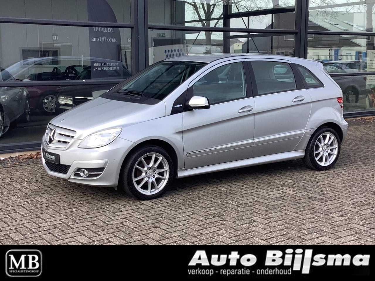 Mercedes-Benz B-klasse - 180 Blue Efficiency 180 BlueEFFICIENCY, parkeersensoren, airco, - AutoWereld.nl