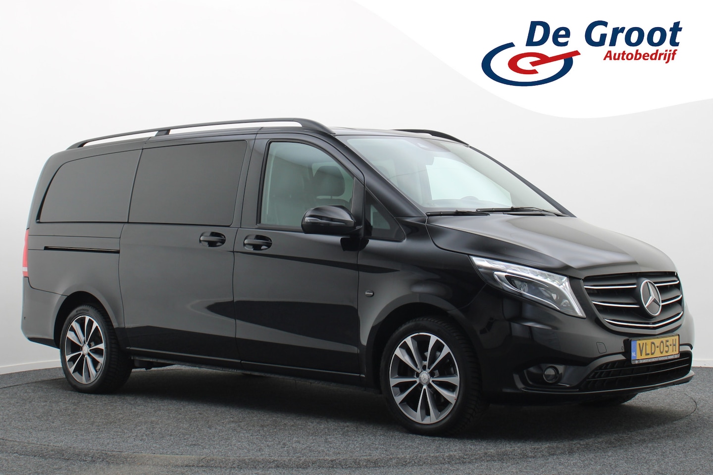 Mercedes-Benz Vito - 114 CDI Lang DC Comfort 6p. Leer, Camera, LED, Apple Carplay, Trekhaak, Climate, 18" - AutoWereld.nl
