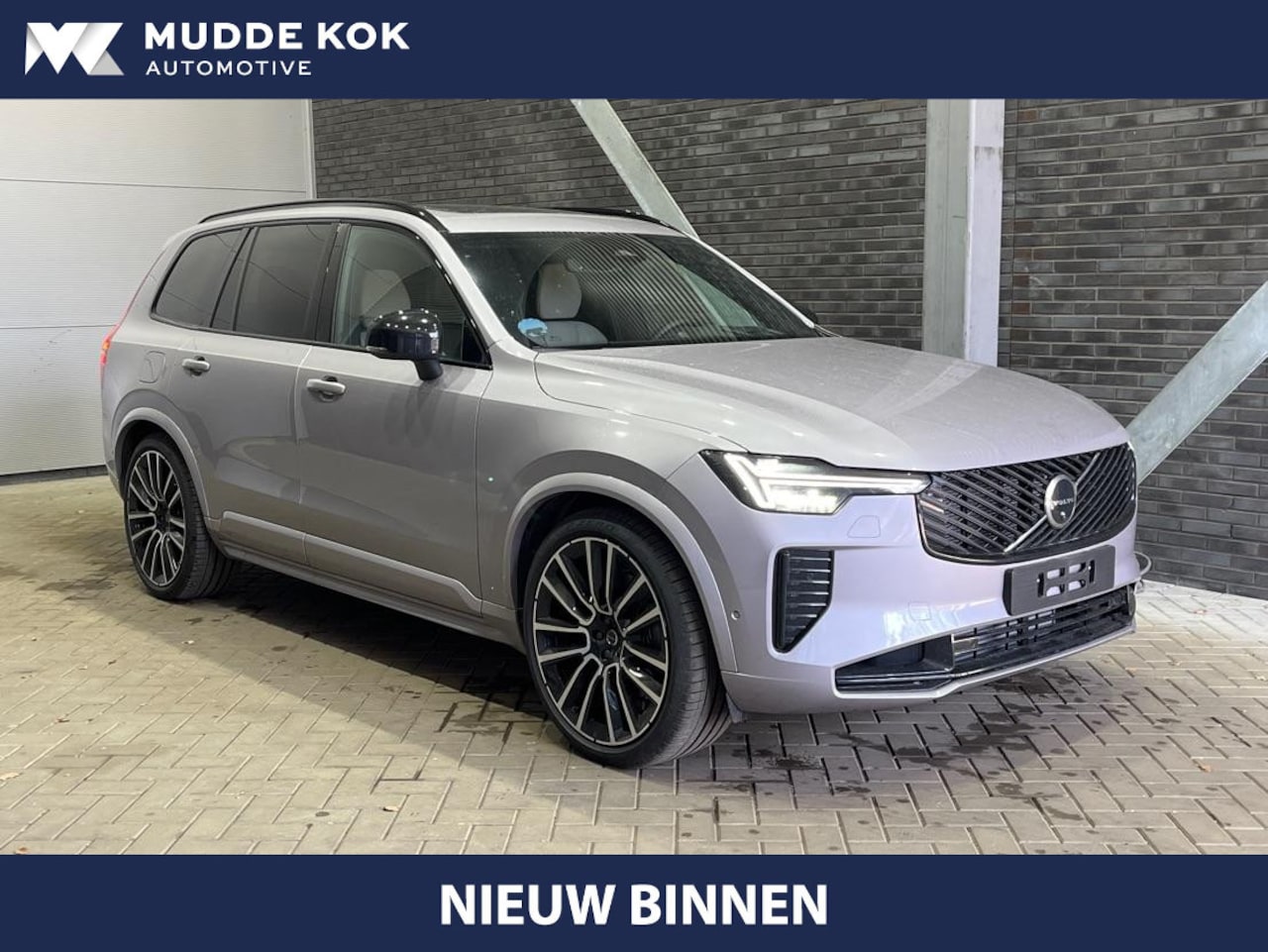 Volvo XC90 - T8 Plug-in hybrid Ultra Dark | Bowers&Wilkins | Luchtvering | Massage | 22 Inch | Trekhaak - AutoWereld.nl