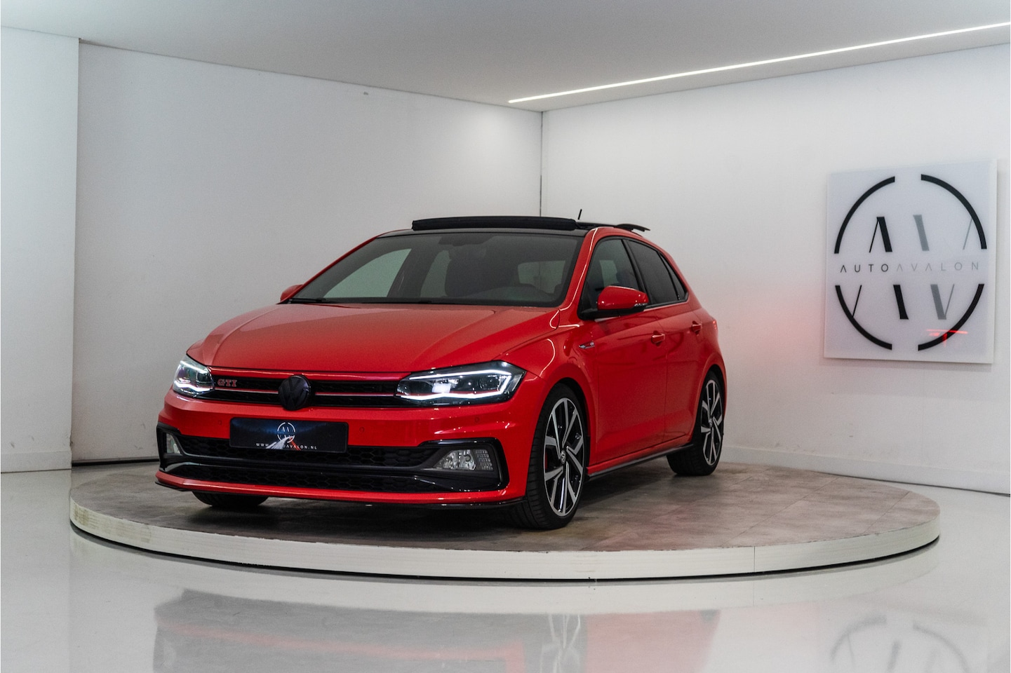 Volkswagen Polo - 2.0 TSI GTI 200PK | NL AUTO+NAP | Pano | LED | Beats | Milltek | Verlaagd | Garantie - AutoWereld.nl