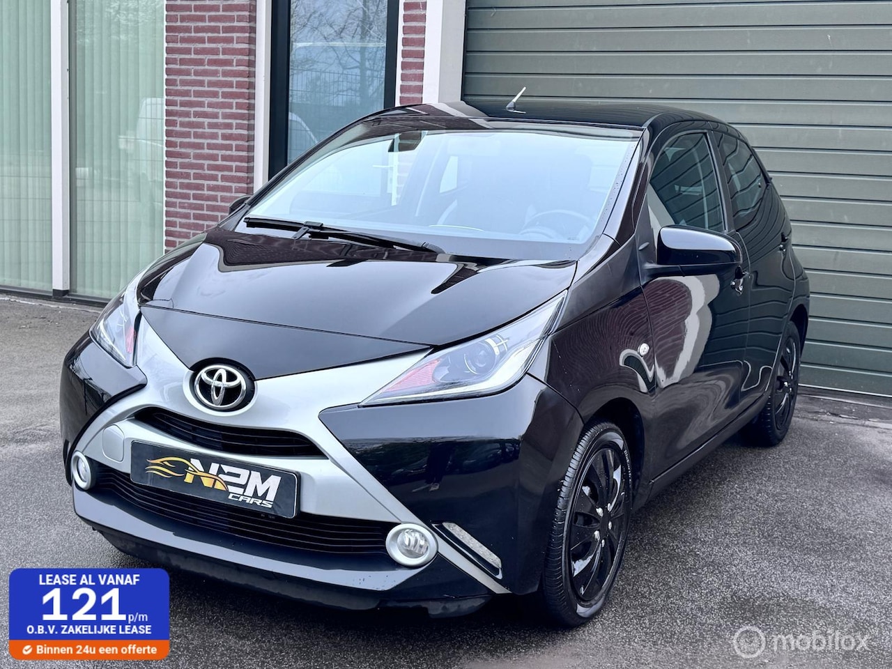 Toyota Aygo - 1.0 VVT-i x-play 1.0 VVT-i x-play - AutoWereld.nl